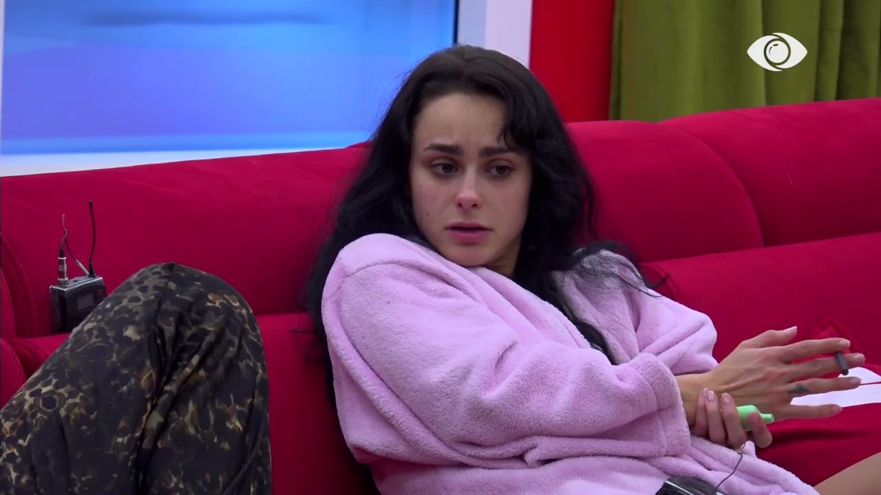 Nuk jam femër e djegur…/ Egli diskuton me Valbonën për debatin me Gertën