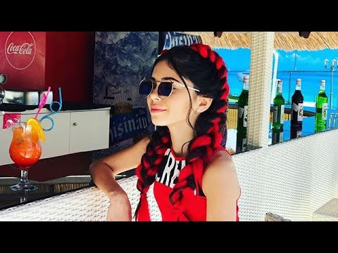 POOL PARTY ( varianta a 2-a ) ADELINA IORDACHI