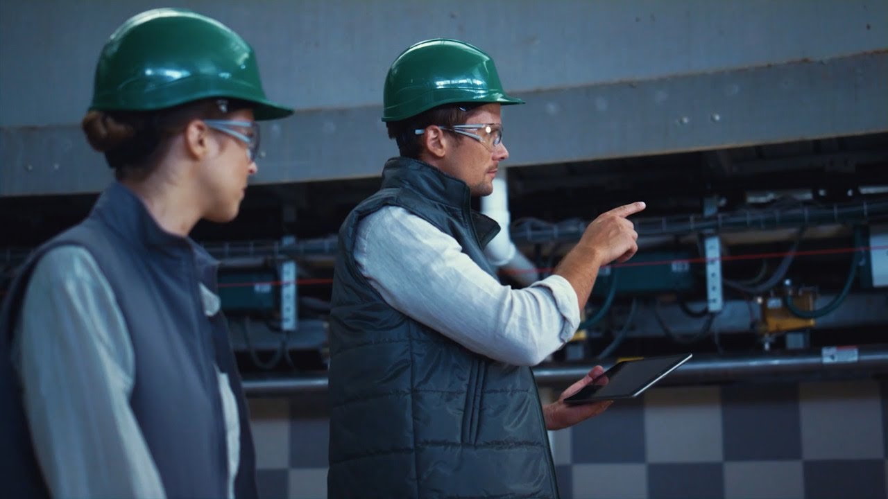 EY Connected Manufacturing: powering the modern workforce