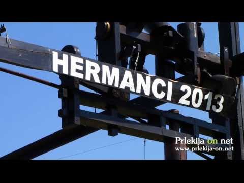 Postavljanje največjega klopotca na svetu