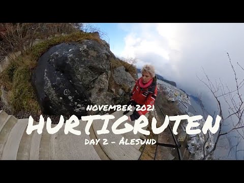 Hurtigruten Day two - Ålesund with Aksla