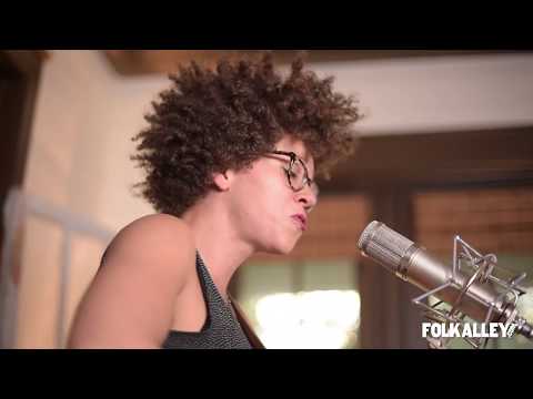 Folk Alley Sessions at 30A: Chastity Brown - "Carried Away"
