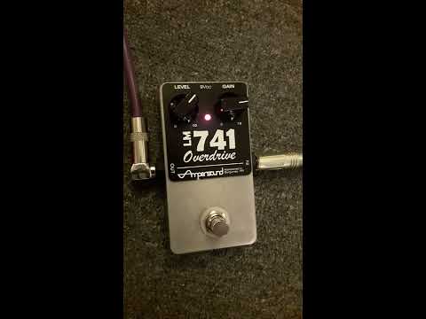 AMPERSOUND LM741 OVERDRIVE w/SINGLE COILS