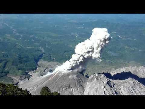 Climbing Vulcano 