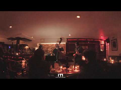 Mike Moreno, Jochen Rueckert, and Matt Brewer Play Rhythm Changes