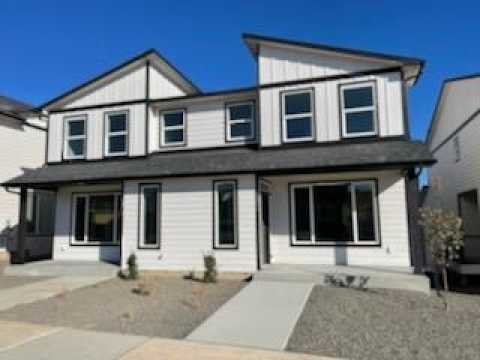 Modern design 3 bed, 2.5 bath duplex Available Now! property video