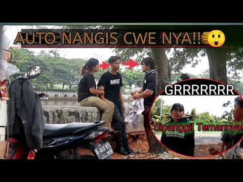 prank-m4lakk-orang-yang-lagi-pacaran-wkwk-part-20