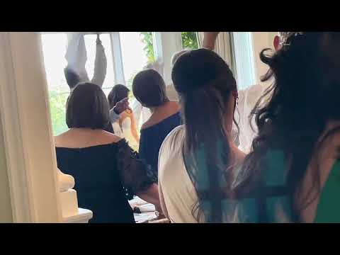 DJ Bukky  Weddings - Birthdays - Office Parties video.