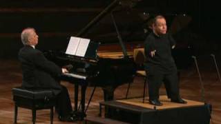 Musik-Video-Miniaturansicht zu D. 911 24 Der Leiermann Songtext von Franz Schubert