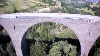 preview picture of video 'Vol au-dessus du viaduc de la Recoumène'