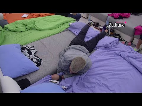Zadruga 5 - Dejan počeo da krije stvari između kreveta zbog Dalile - 12.11.2021.