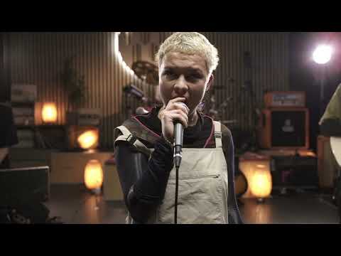 SPOT Nights - The Christmas Calendar - Angående Mig