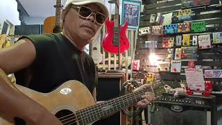 เก็บความฝันที่งดงาม - เล็กเรียว (เพ้อพก มิวสิค) live @ Tui Music shop 