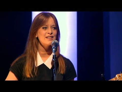 Orla Gartland performs Roots | Saturday Night Show | RTÉ One
Orla Gartland performs Roots | Saturday Night Show | RTÉ One