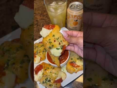 Pizza crescent rolls