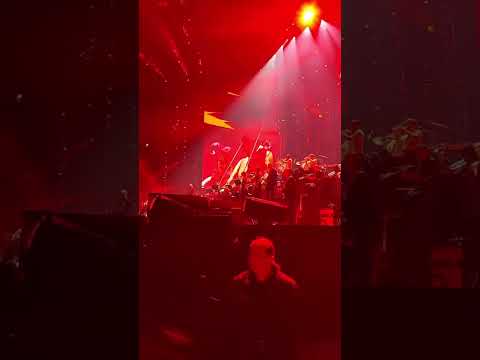 EROS RAMAZZOTTI SYMPHONICA IN ROSSO 17-10-2025 ZIGGO DOME AMSTERDAM WORLD TOUR PREMIERE🧡🤍☮️❤️