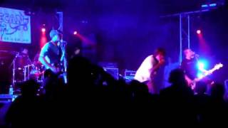 Guttermouth - End on 9 (Live at Toowoomba Eidecan Festival 05-12-09)