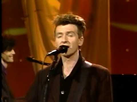 Crowded House - "Fall At Your Feet"  Live 1991