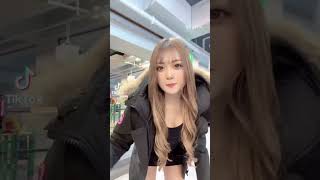 なお姉さん スカート透けてます