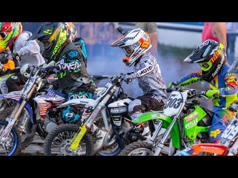 MINI BIKES BIG BATTLES