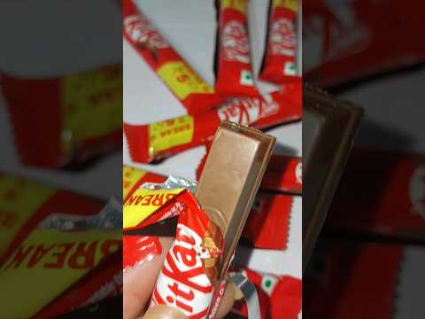 Kitkat #asmr #chocolate ##shortsfeed Thank you for 100 subscribe 🥰
