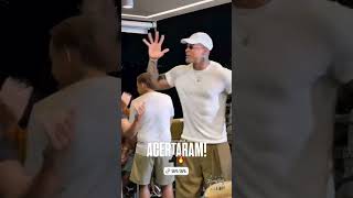 Léo Santana cantando ao vivo é outro nível! #leosantana #klypex @leosantana #pagodebaiano