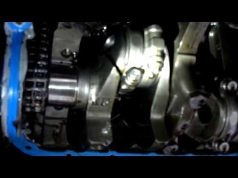 Small block Ford with A broken crankshaft 2 of 2