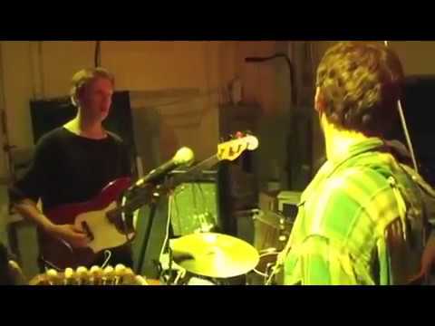 MAC DEMARCO // MAKEOUT VIDEOTAPE LIVE 2011