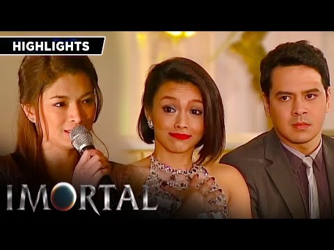 Lia is forced to give a speech for the upcoming wedding of Clarisse and Mateo Imortal
