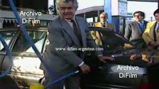 Nafta ecologica YPF - Jose Estenssoro cargando combustible 1992