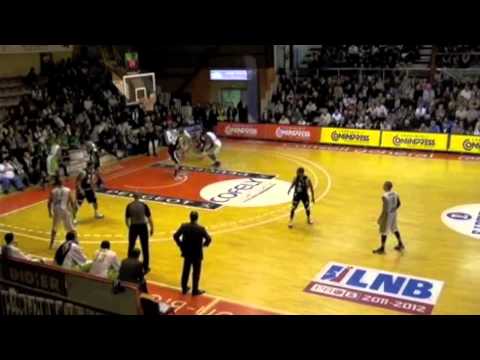 20 points et 3 passes en 18 minutes (28.01.12) - Angelo TSAGARAKIS