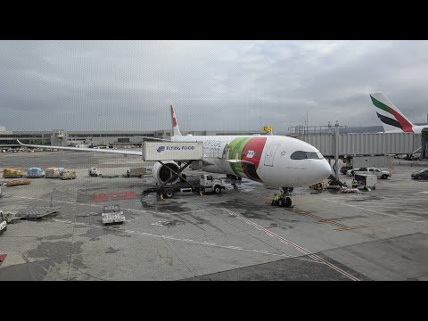 Overnight delay + flying TAP Air Portugal's Airbus A330-900neo to Lisbon