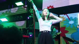 ไม่อยากเหงาแล้ว (Call me) - Ink Waruntorn Live in The boss Ayutthaya [091020]