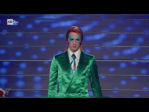 Sanremo 2020, Achille Lauro come David Bowie: si trasforma in Ziggy Stardust