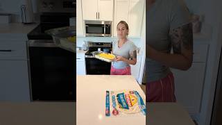 Quick and easy chicken taquitos 🤤 #sahm #cooking #momlife #easyrecipe ￼