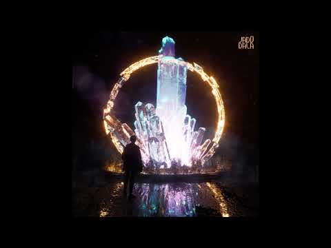 Slowboy & Rizó & NØCTRIS - Sentinels Of Light