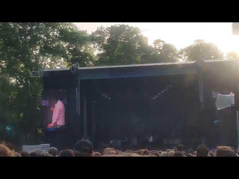 My chemical romance - Gerard plays with vocal effects @ Kunst!Rasen Bonn 17/6/2022