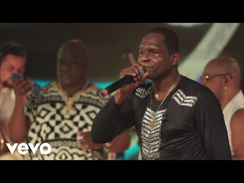 Axé 90 Graus - Mal Acostumada (Ao Vivo)