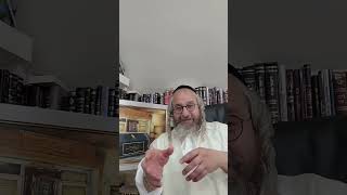 ניצוצות של אש🔥 לקראת ההתחלה החדשה של קריאת ולימוד פרשת בראשית – שבת מברכים חודש מר חשוון ה'תשפ"ו (הרב מוטה פראנק) - התמונה מוצגת ישירות מתוך אתר האינטרנט יוטיוב. זכויות היוצרים בתמונה שייכות ליוצרה. קישור קרדיט למקור התוכן נמצא בתוך דף הסרטון