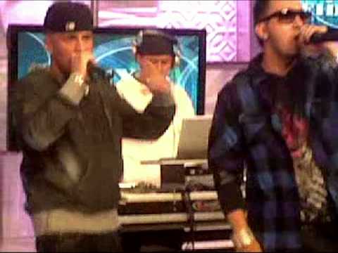 dj carlitos  and  Alexis y fido en el canal 62