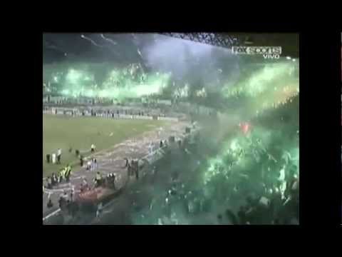 "EL MEJOR RECIBIMIENTO DE LA HISTORIA EN BOLIVIA &quot;ORIENTE PETROLERO&quot; HD" Barra: Los de Siempre • Club: Oriente Petrolero