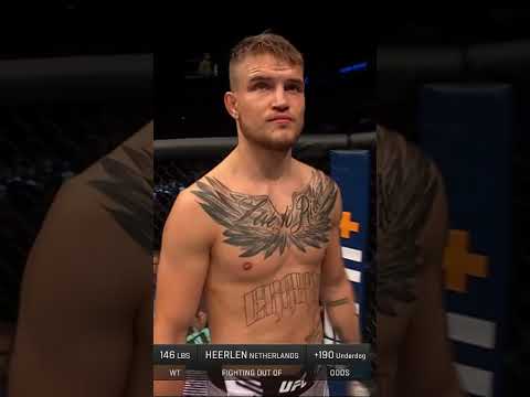 Throwback naar het UFC-debuut van Jarno Errens in Parijs 🔥🇫🇷 #ufc #ufcparis
