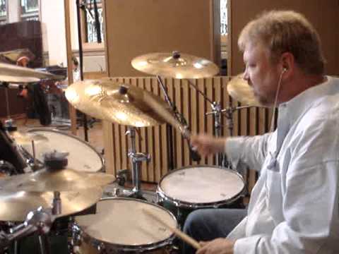 Lauren Alaina - Eighteen Inches (Lonnie Wilson tracking drums)