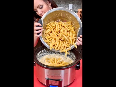Garlic Parmesan Chicken Pasta is a crowd pleaser!
