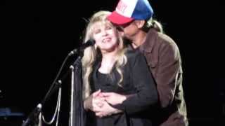 Stevie Nicks dedicates 