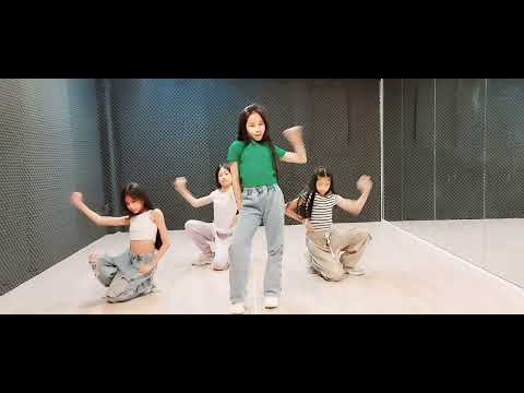 Double S mini ซ้อมเต้น ก่อนแข่ง #blackpink