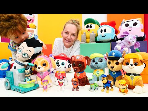 Paw Patrol und Ncole. Romeo verwandelt die Paw Patrol in Plüschtiere. Spielzeug Video für Kinder