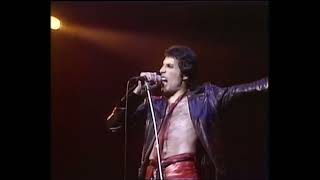 Let Me Entertain You - Queen Live at The Hammersmith Odeon (12/26/1979) MATRIX