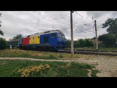 IAȘI - dimineața, întâlnire de "gradul zero" cu un tren plin de graffiti