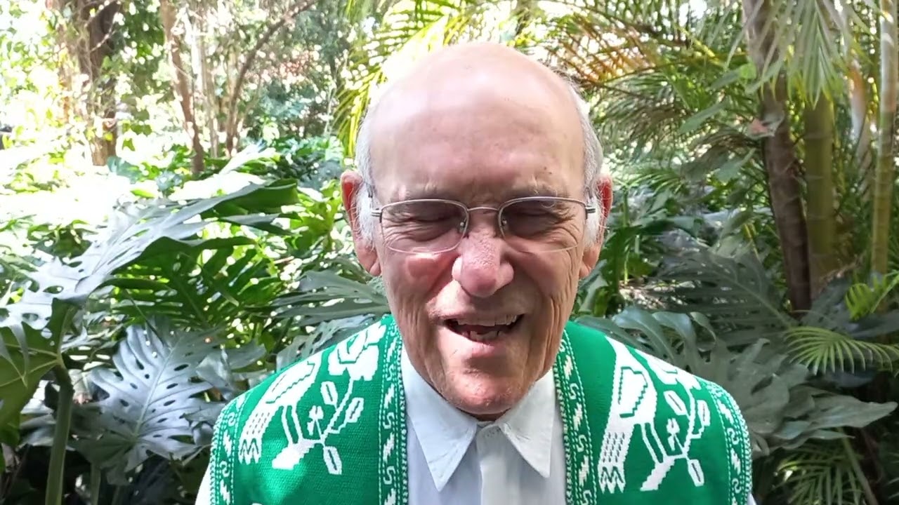 22ºDTC: Bem profetizou Isaias: Este povo me honra com os lábios, mas o seu coração está longe de mim